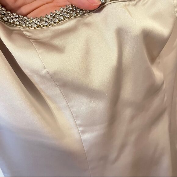 House Of Cb Camilla Dress in Champagne - Picture 6 of 12